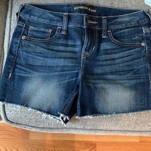 Express Jean shorts great condition Size 0